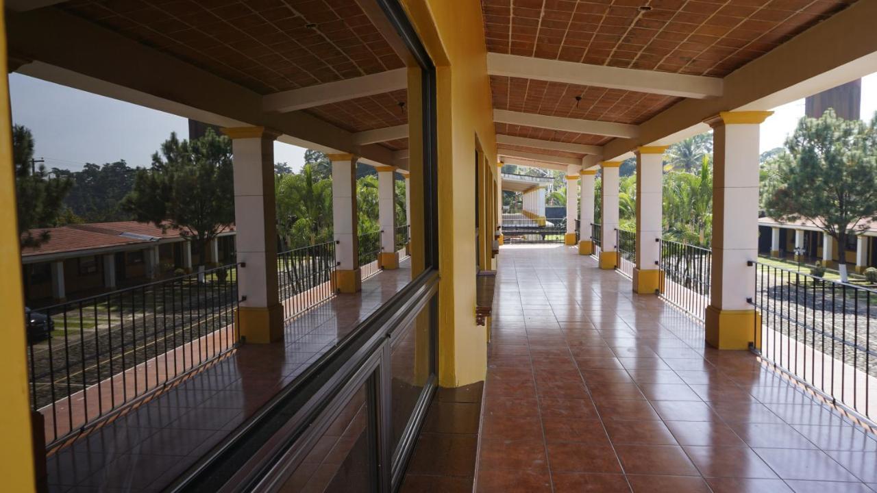 Zafra Hotel Реталулеу Экстерьер фото